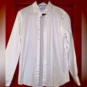 Old Navy The Signature Shirt Slim Fit Built in Flex Dress Shirt